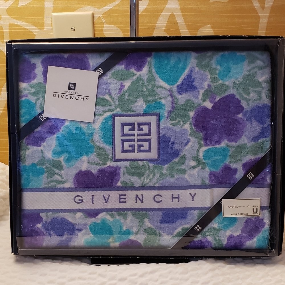 Givenchy Bath Towel